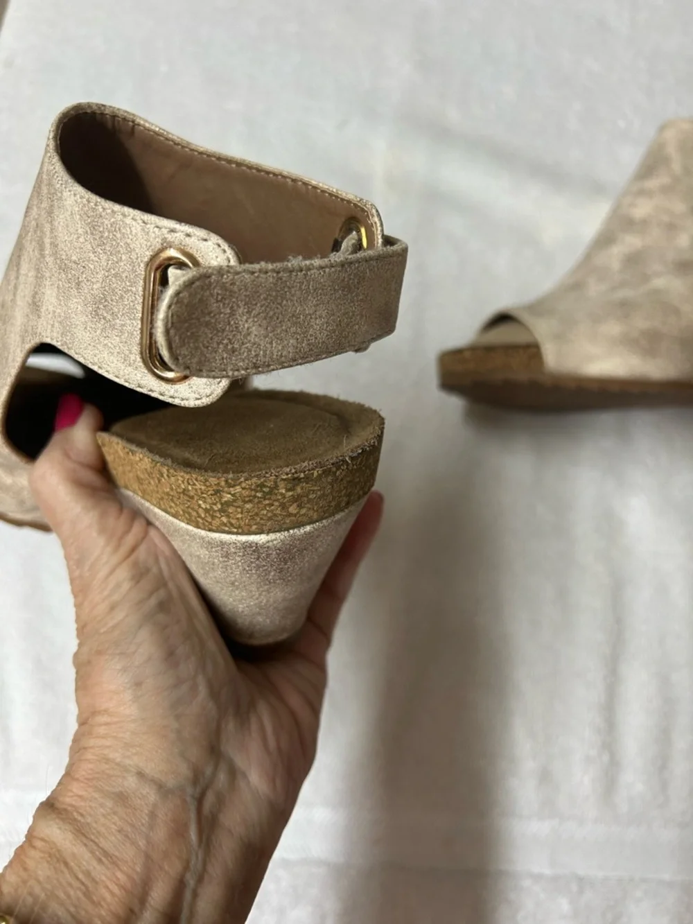 Corky’s Open-Toe Wedge Booties in Metallic Taupe Size 7